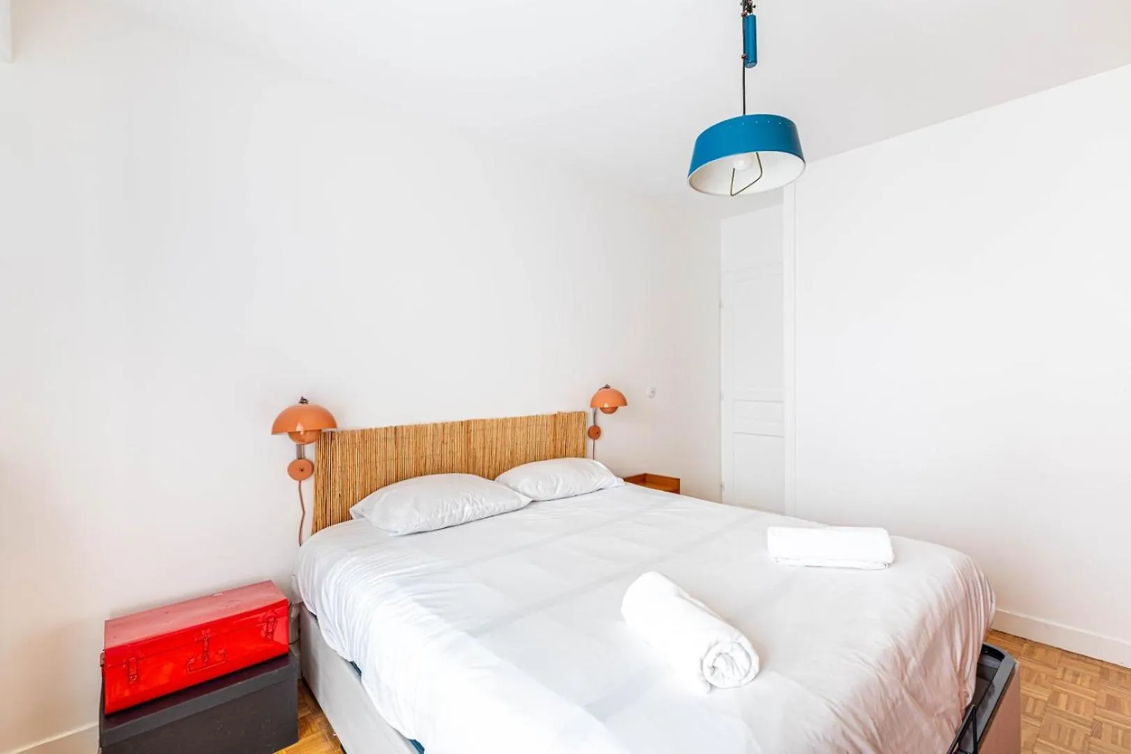 Guestready - Colorful Family Getaway In Belleville Paris France