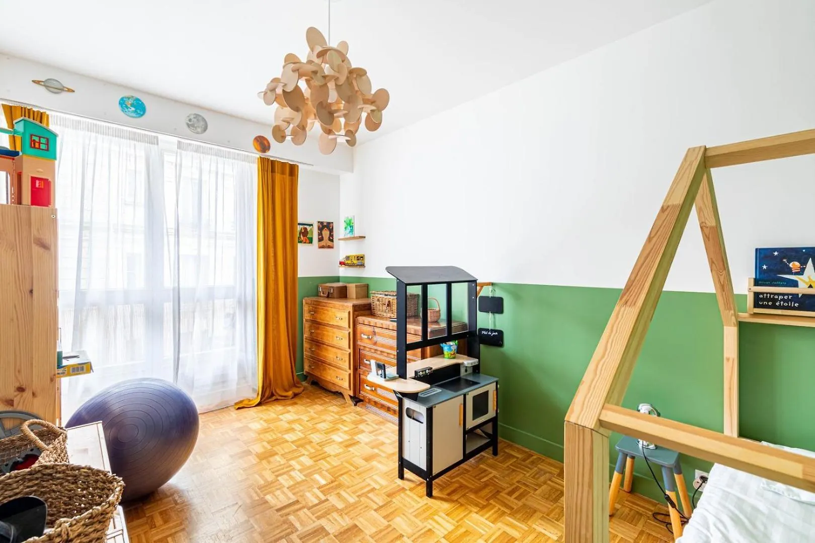 Apartman Guestready - Colorful Family Getaway In Belleville Párizs Franciaország