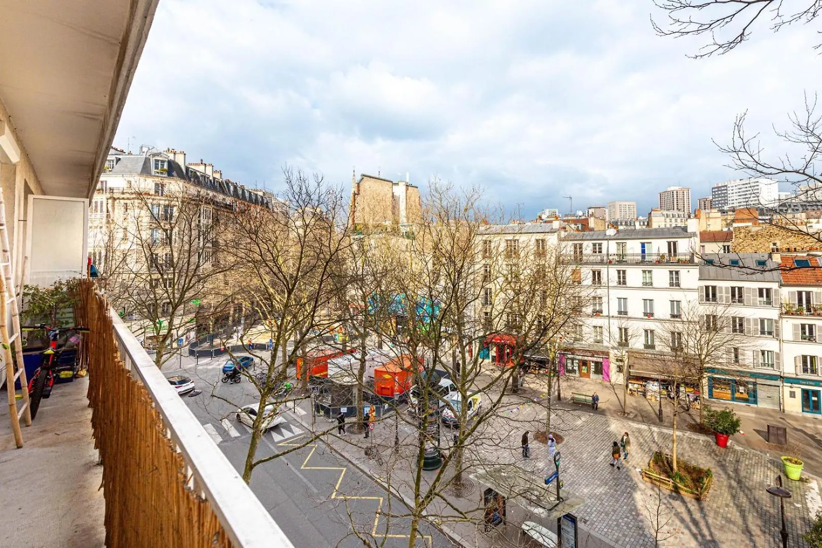 Guestready - Colorful Family Getaway In Belleville Paris Apartment